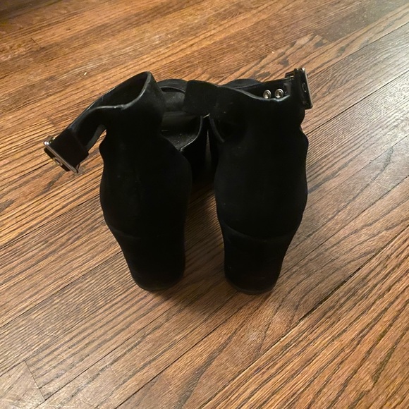 Vince Camuto Wedges - Picture 3 of 5